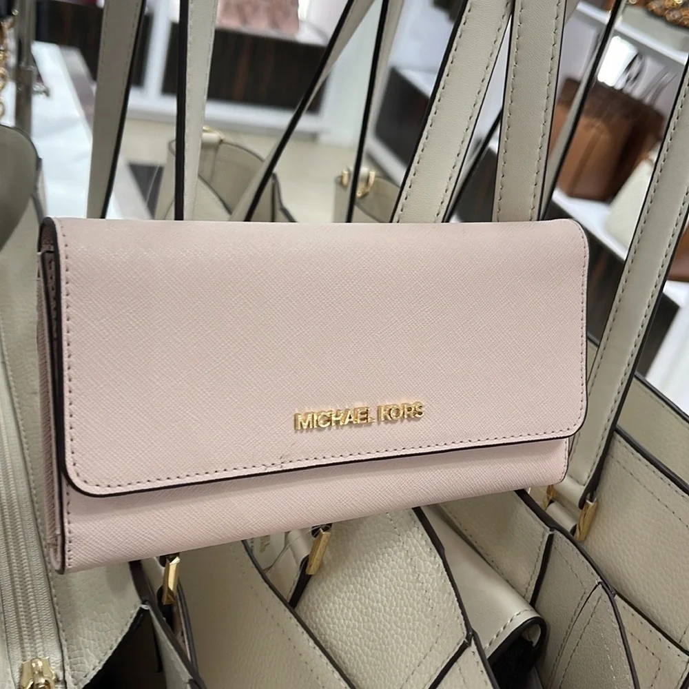 MICHAEL KORS JET SET TRAVEL LARGE TRIFOLD WALLET POWDER BLUSH COLOR